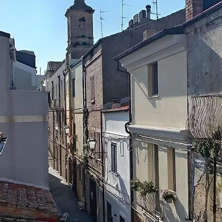 Nau 28 Residency * Vasto
