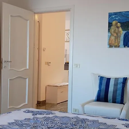 Nau 28 Residency Apartment