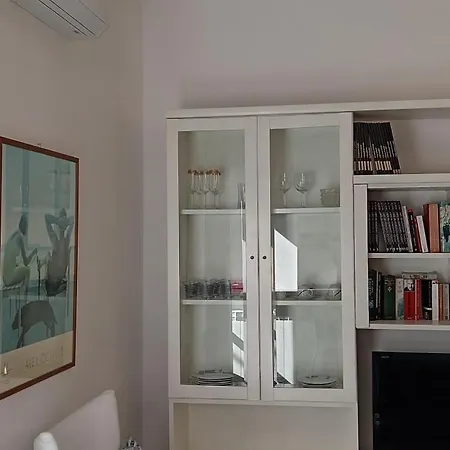 Nau 28 Residency Apartment